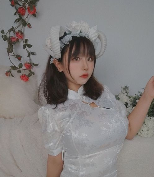 天美文化传媒精品一区_成人在线观看免费